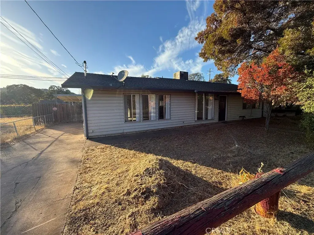 6135 Ridgeview Drive, Clearlake, CA 95422 - #1