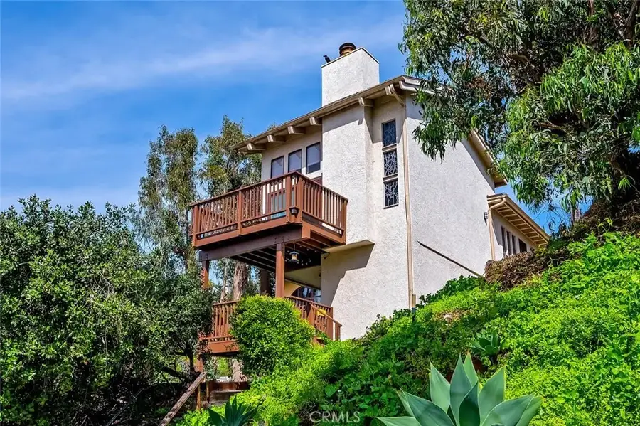 421 Loma Terrace, Laguna Beach, CA 92651 - Image #2