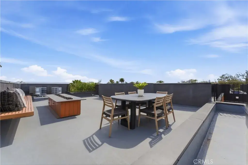 11702 Charnock Road, Los Angeles, CA 90066 - #1