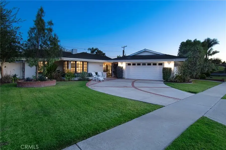 2023 S Capella Court, Costa Mesa, CA 92626 - #2