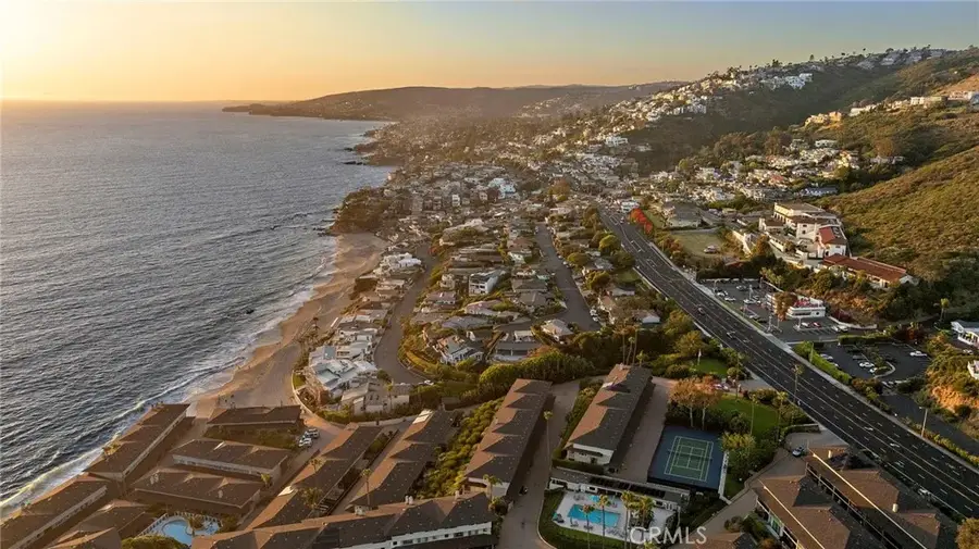 37 Blue Lagoon, Laguna Beach, CA 92651 - #2