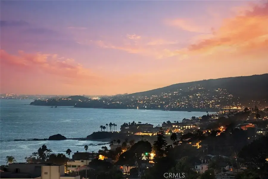 48 N Vista De Catalina, Laguna Beach, CA 92651 - #3