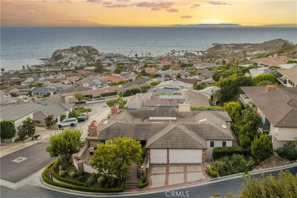 1109 Emerald Bay, Laguna Beach, CA 92651 - #1