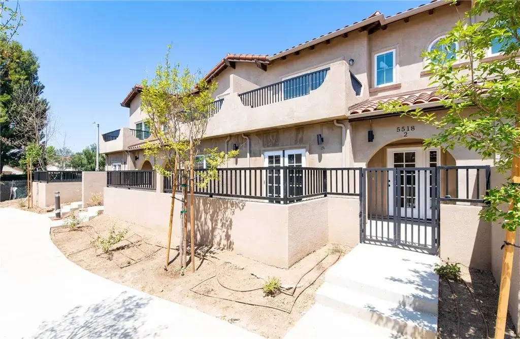 5518 E Los Angeles Avenue #4, Simi Valley, CA 93063 - Image #1