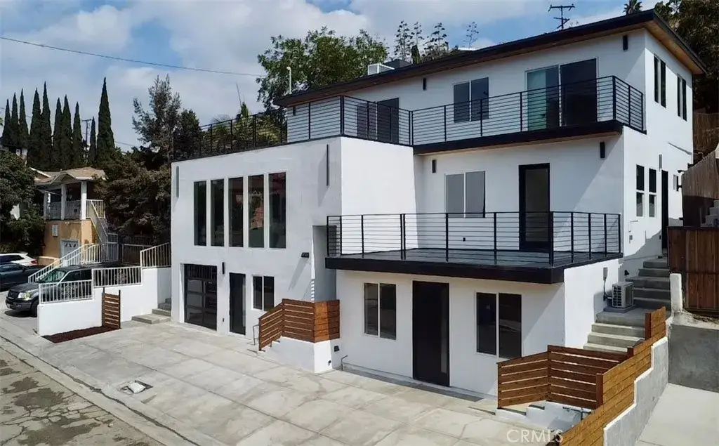 1226 N Alma Ave, East Los Angeles, CA 90063 - Image #1