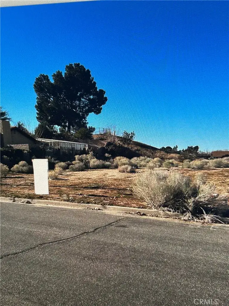 999 Montecito, Victorville, CA 92395 - #1