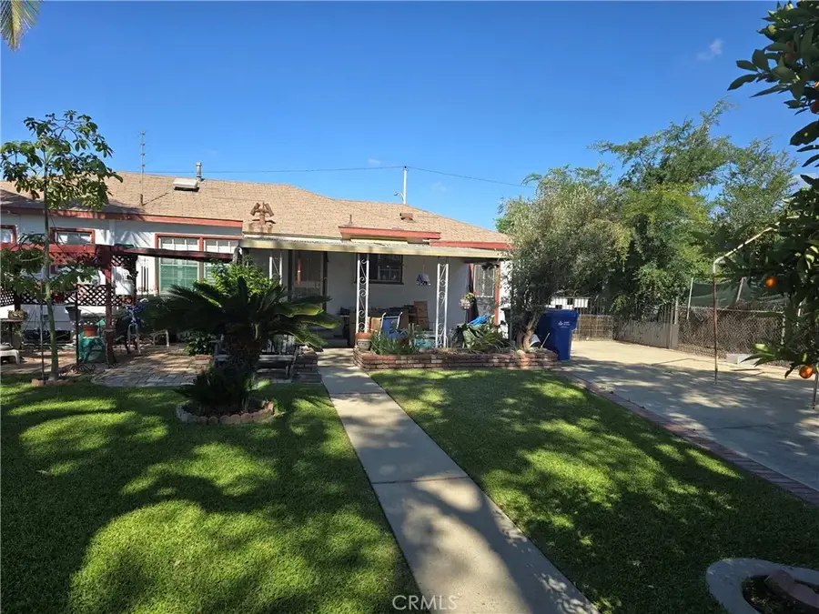 422 S Virginia, Azusa, CA 91702 - #2