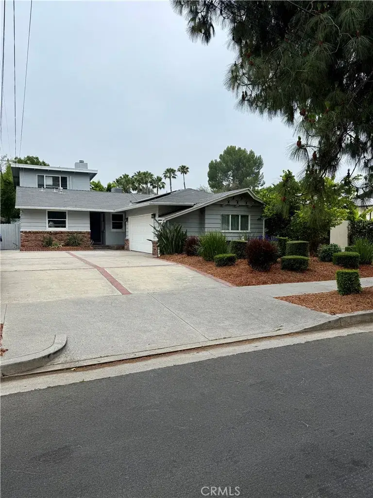 22814 Collins, Woodland Hills, CA 91367 - #1