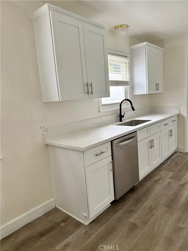 22814 Collins, Woodland Hills, CA 91367 - #3