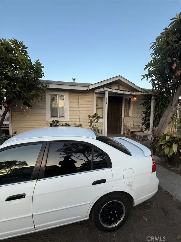 303 N Jackson Street, Santa Ana, CA 92703