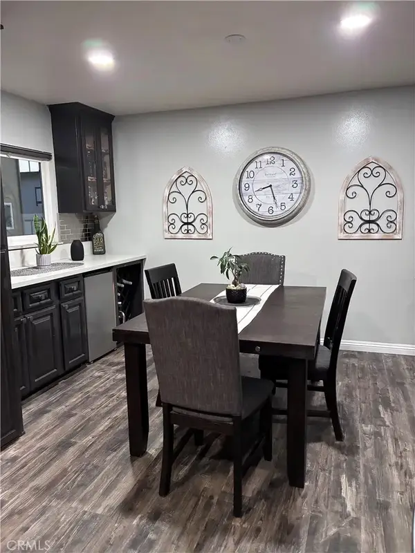 1900 W Glenoaks Avenue, Anaheim, CA 92801