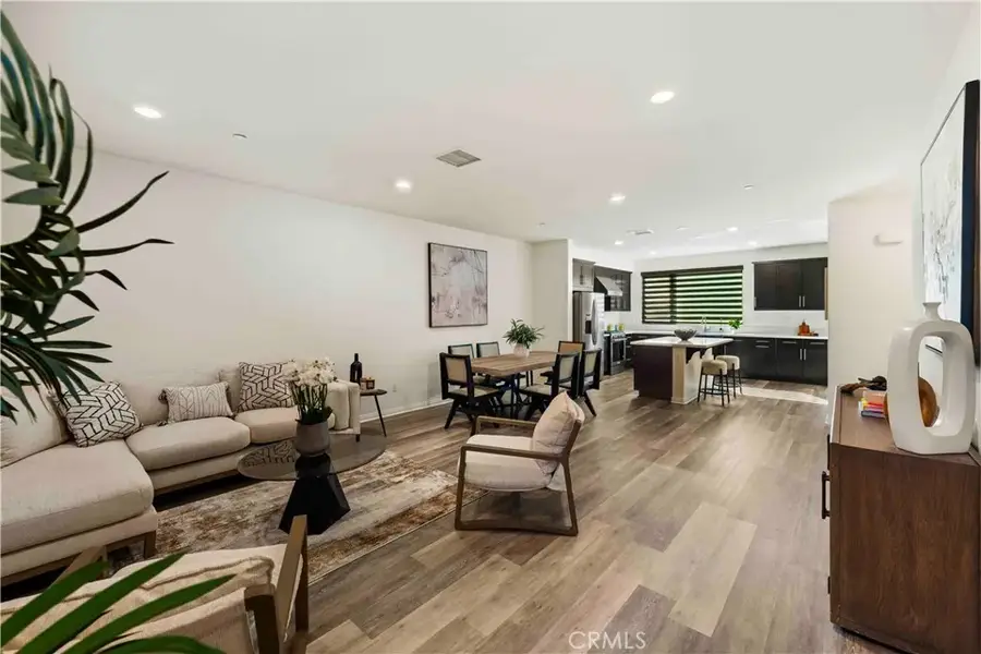 10618 Paramount, Downey, CA 90241 - #2