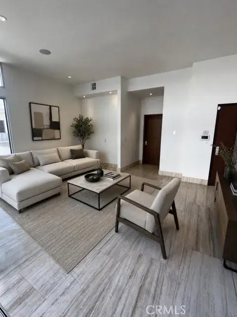 4154 Kenyon, Los Angeles, CA 90066 - #3