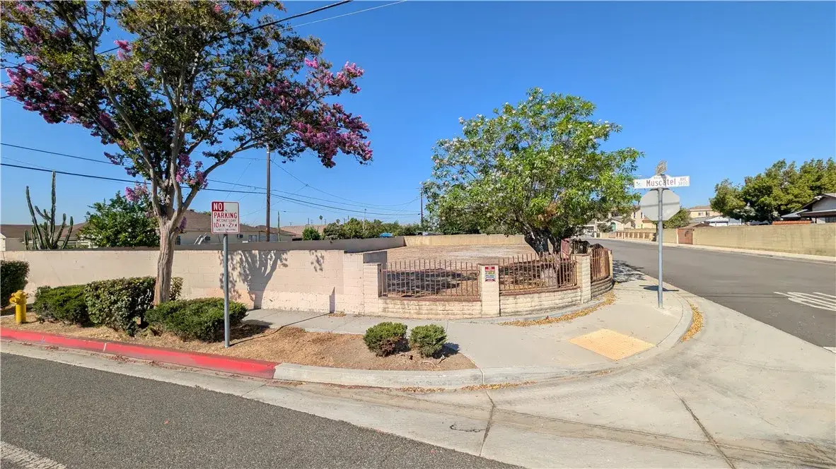 8774 Guess, Rosemead, CA 91770 - #1