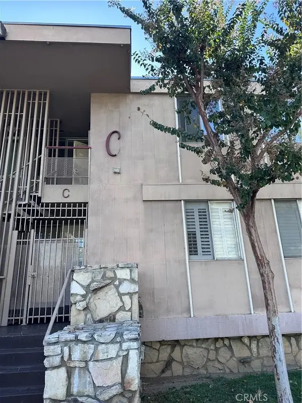 6979 Palm Court #211C, Riverside, CA 92506