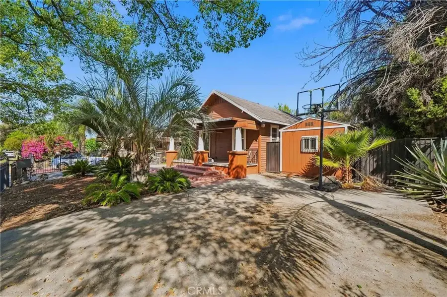 120 W 10th Street, San Bernardino, CA 92410 - #2
