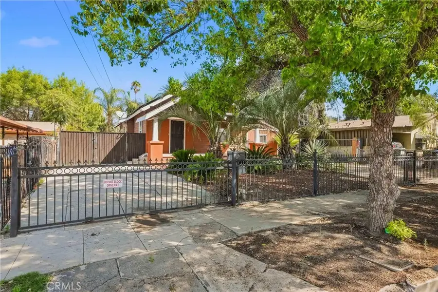 120 W 10th Street, San Bernardino, CA 92410 - #3