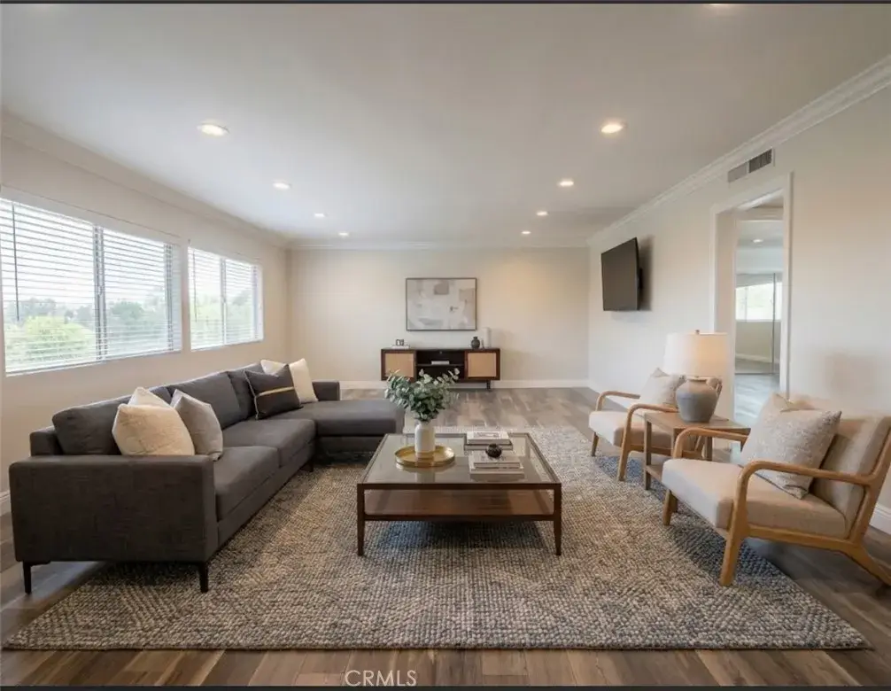 5354 Lindley #204, Encino, CA 91316 - #1