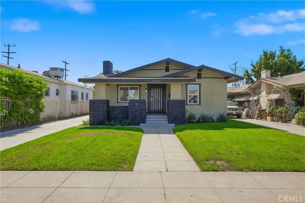 1724 W 43rd Street, Los Angeles, CA 90062 - #1