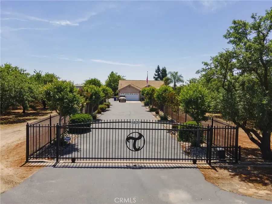 6839 Mercedes Avenue, Winton, CA 95388 - Image #2