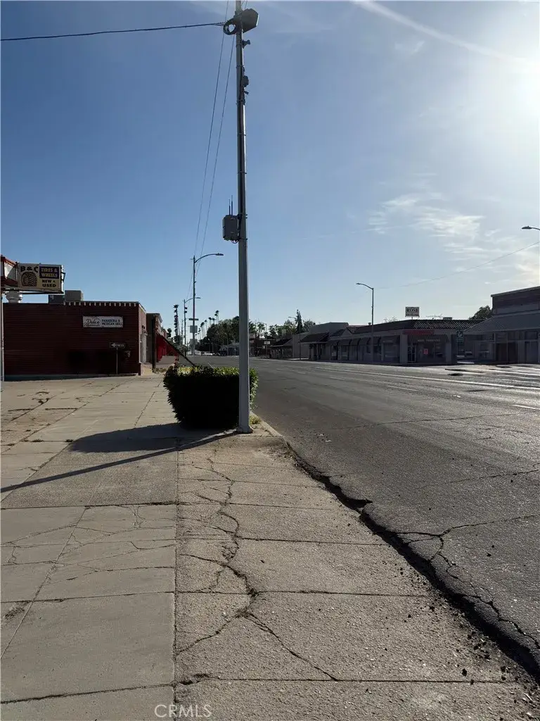 0 W Robertson, Chowchilla, CA 93610 - #3