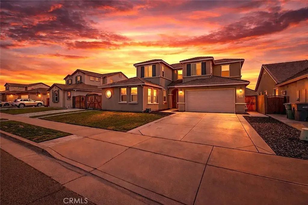 1164 Barcelona, Livingston, CA 95334 - #1