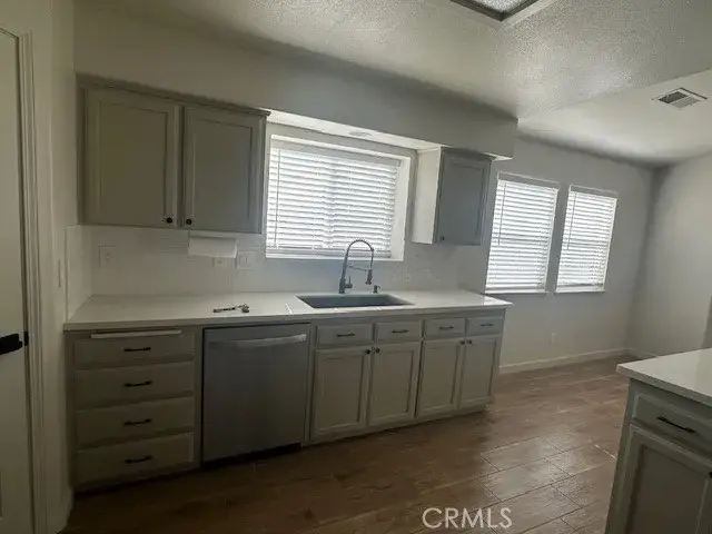 954 Calaveras, Chowchilla, CA 93610 - #2