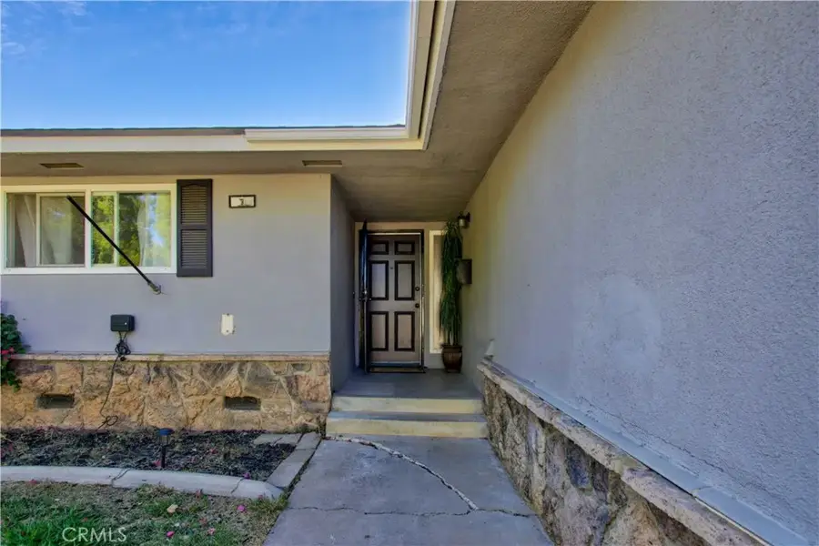 3195 Nottingham, Merced, CA 95340 - #3