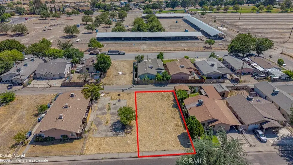 230 E 10th, Merced, CA 95341 - #1