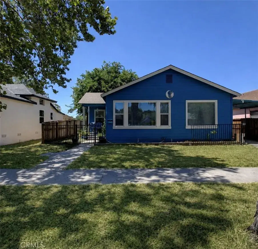 636 W 25th, Merced, CA 95340 - #1