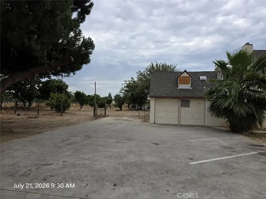 5166 E Tulare Street, Fresno, CA 93727 - #2
