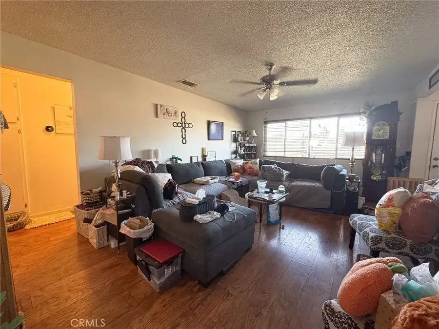 1140 Front St, Livingston, CA 95334 - #3