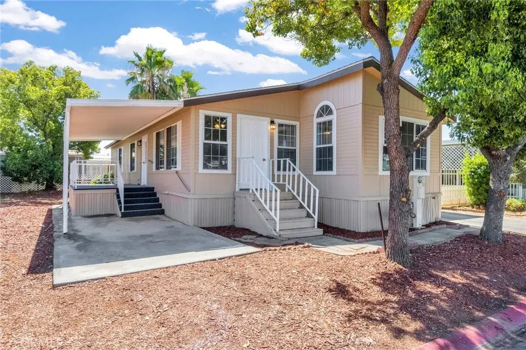 1218 E Cleveland #103, Madera, CA 93628 - Image #1