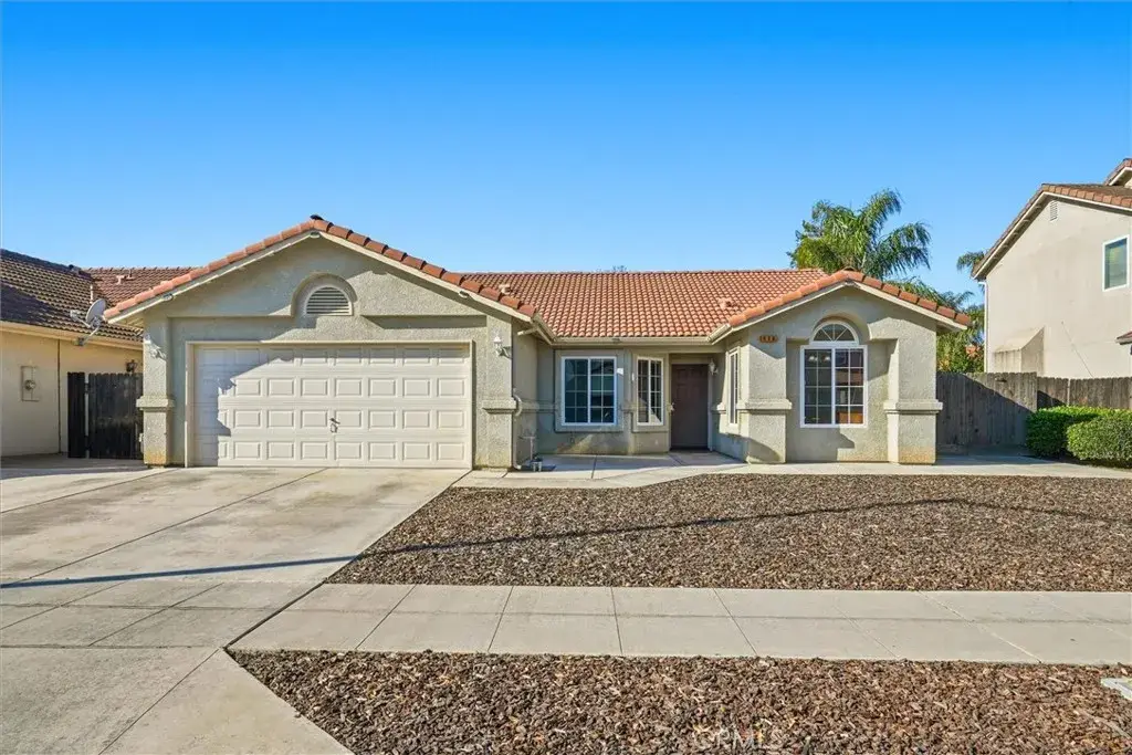 988 Monterey, Madera, CA 93637 - Image #1