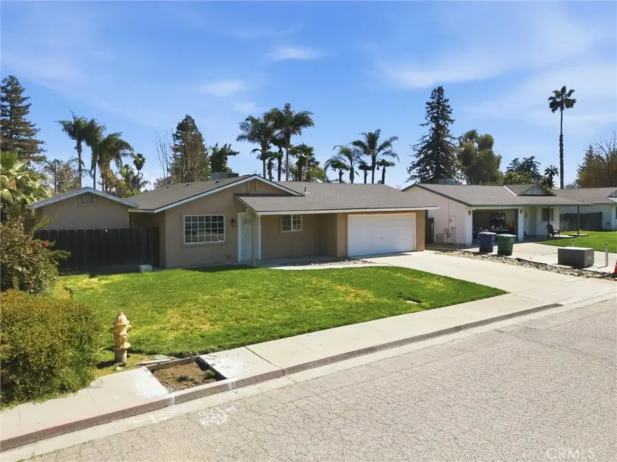 840 Holiday Way, Chowchilla, CA 93610 - #2