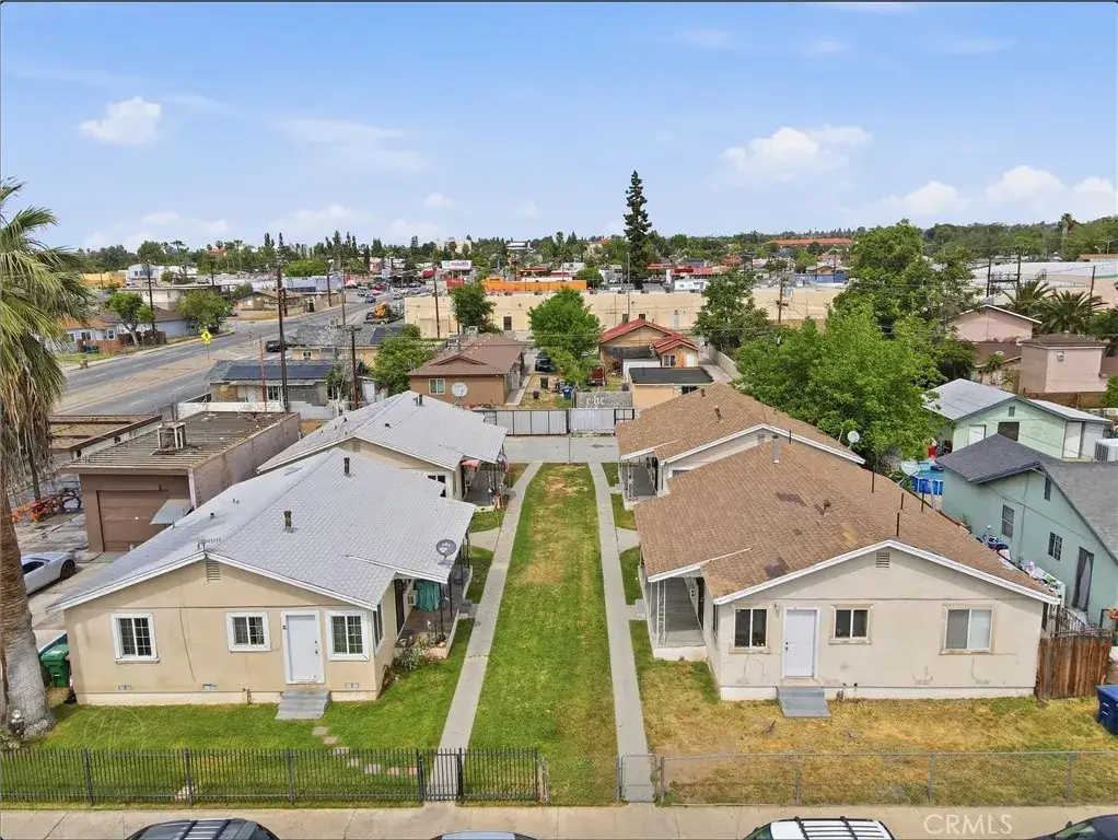 2208 Lake Street, Bakersfield, CA 93305 - #1