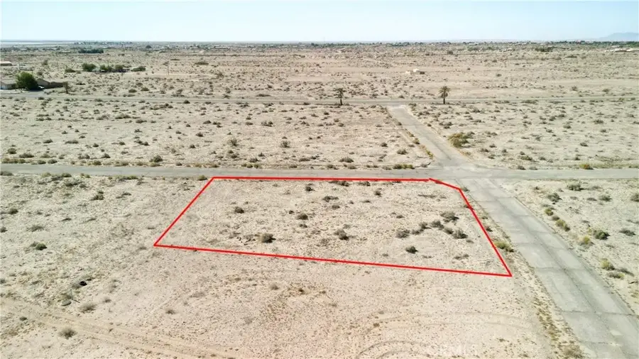 2710 Henshaw, Thermal, CA 92274 - #3