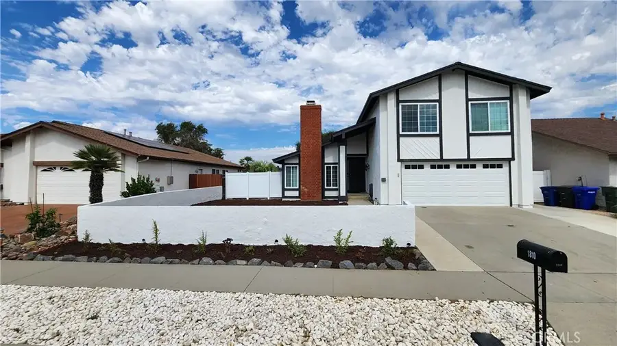 1810 Manzanita Court, Vista, CA 92083 - #2