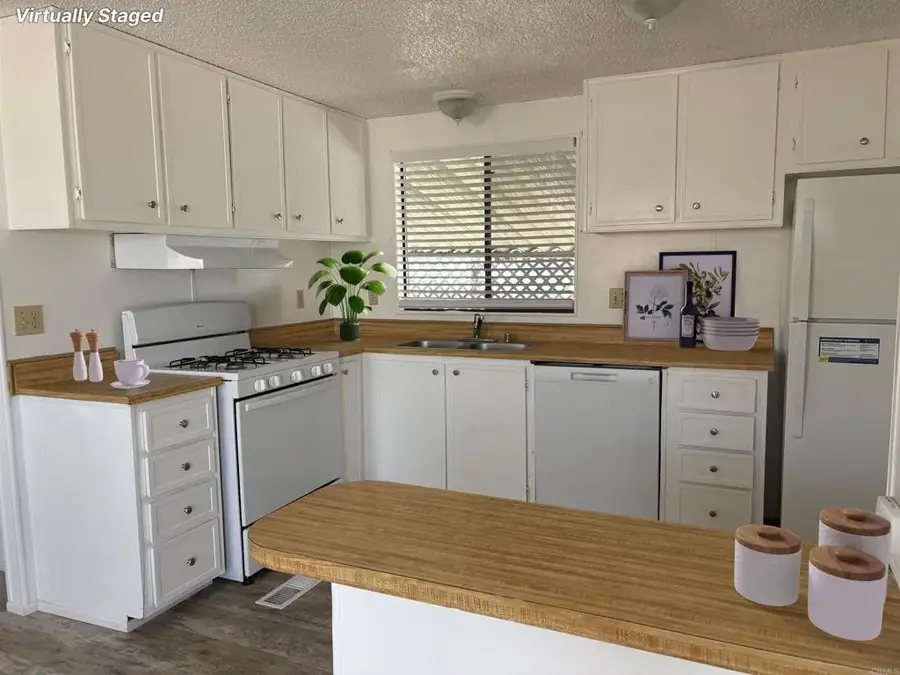 41 Hummingbird, Oceanside, CA 92057 - Image #2