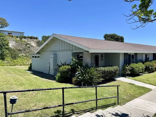 3760 Vista Campana S #15, Oceanside, CA 92057