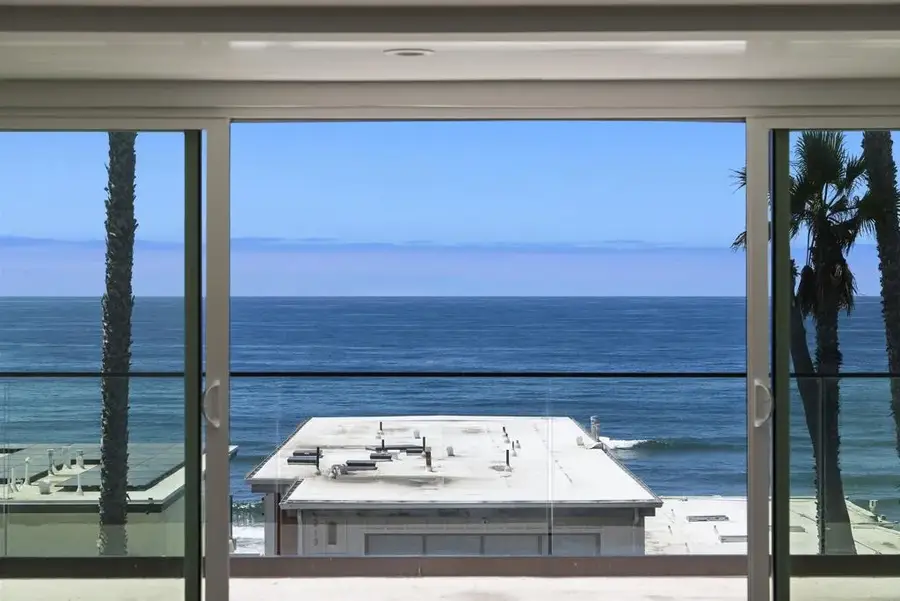 212 S Pacific Street, Oceanside, CA 92054 - Image #2