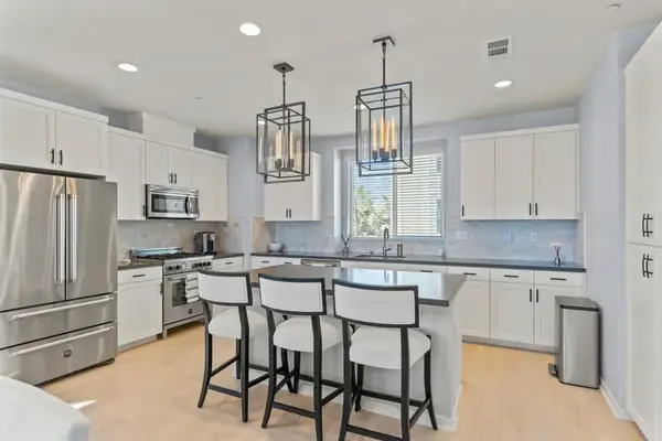 1573 Vista Del Mar Way, Oceanside, CA 92054