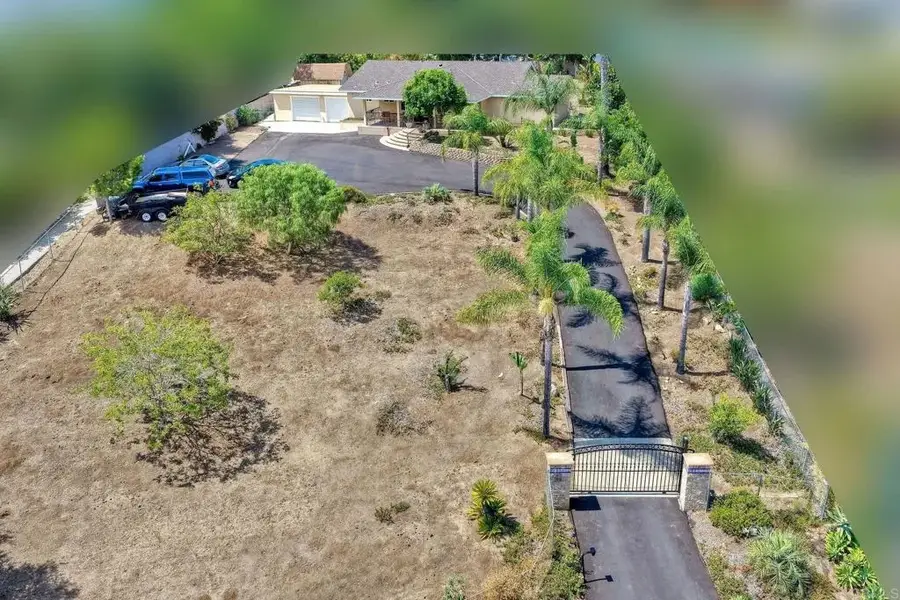 1739 Montgomery Drive, Vista, CA 92084 - Image #3