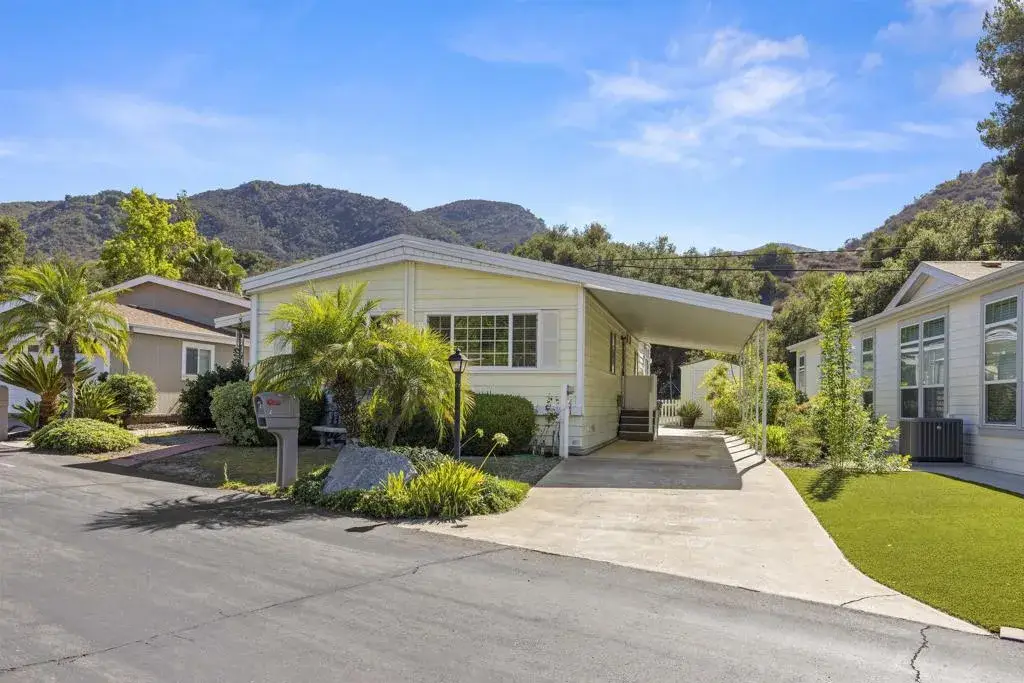 8975 Lawrence Welk #2, Escondido, CA 92026 - Image #1