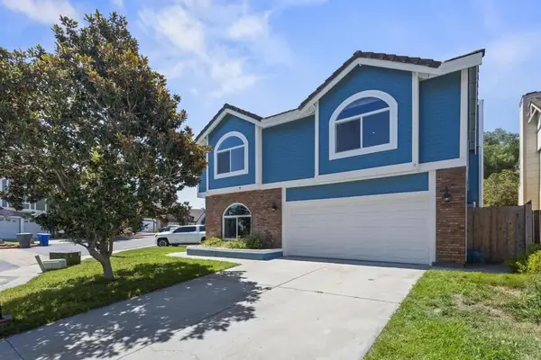 830 English Holly Lane, San Marcos, CA 92078