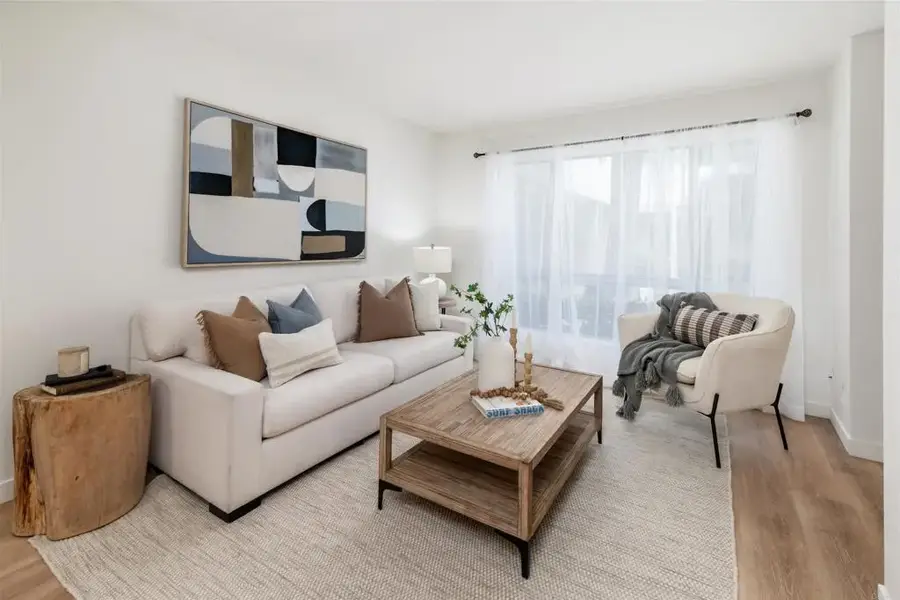 13754 Mango Drive #111, Del Mar, CA 92014 - Image #2