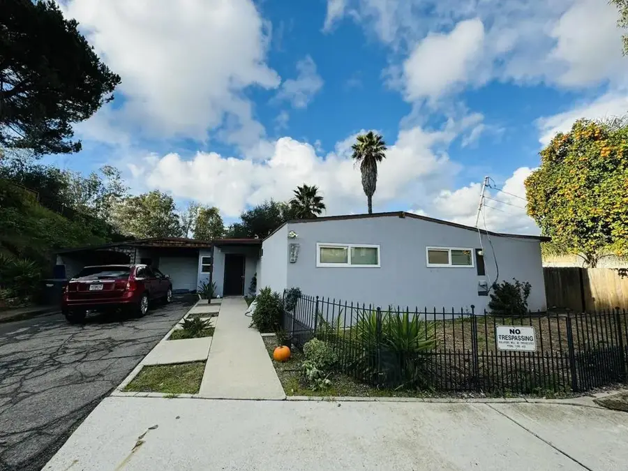 211 Civic Center Drive, Vista, CA 92084 - Image #2