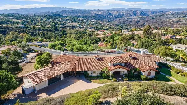 2155 Mil Sorpresas Drive, Fallbrook, CA 92028