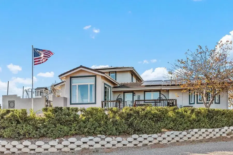 1596 Aldorado Drive, Vista, CA 92084 - Image #2