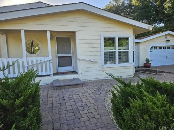 8975 Lawrence Welk Drive #7, Escondido, CA 92026